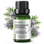 Flacone AMYRON da 15 ml di olio essenziale di rosmarino cineolo tra rami fioriti su sfondo bianco